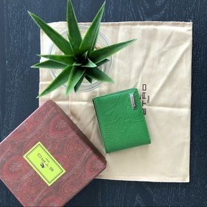 📍SOLD📍ETRO_ Brand new_Beautiful Green Wallet